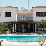 Mountain View 6 Bed Mansion With Private Padel Court, Pool & Gym Villa Larnaca
