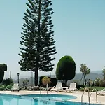 Villa Mountain View 6 Bed Mansion With Private Padel Court, Pool & Gym Lárnaca