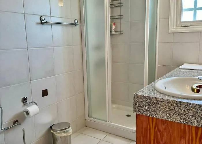 ヴィラ Mountain View 6 Bed Mansion With Private Padel Court, Pool & Gym