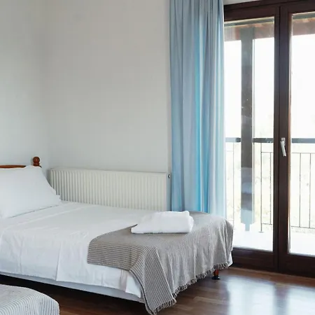 Villa Mountain View 6 Bed Mansion With Private Padel Court, Pool & Gym